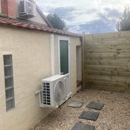 Maisonnette Neuve Avec Jardin Privatif Saran Kültér fotó