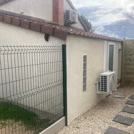 Maisonnette Neuve Avec Jardin Privatif Saran Kültér fotó